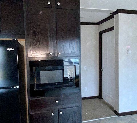 3rd image of 516 Courtland Ln #646