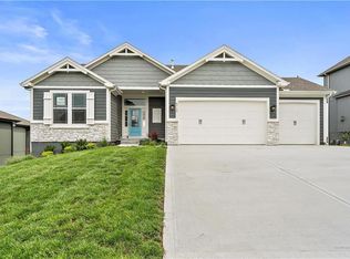 6710 NW 104th Ter, Kansas City, MO 64154