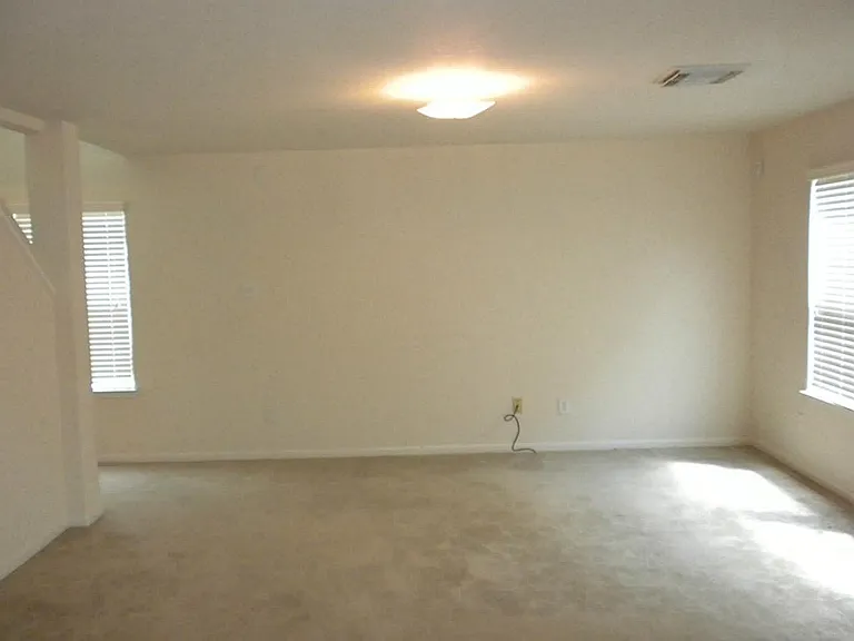 19211 Cedarsham Ln — Photo 6