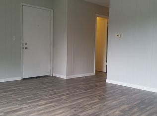 928 S Stewart St APT 8, Creve Coeur, IL 61610