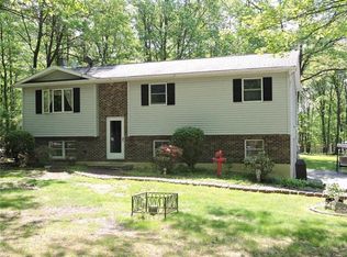 120 Mount Jefferson Dr, Effort, PA 18330