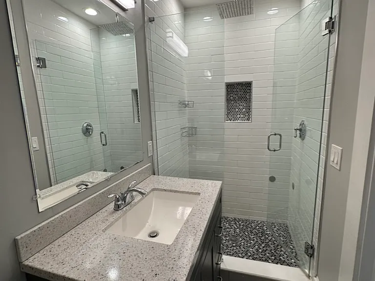 181 Chelsea St #1 — Photo 3