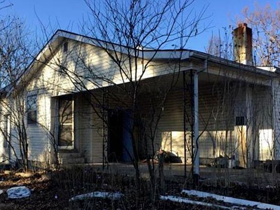 3rd image of 27 Saint Joseph St