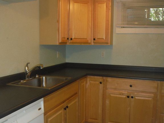 4th image of 1310 S 6th Ave #1310B
