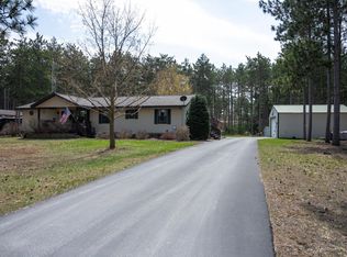 W5261 Wiley Ln, New Lisbon, WI 53950