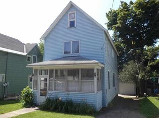 1042 Summit St, Hancock, MI 49930