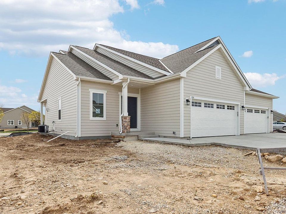 1st image of 793 Bridlewood DRIVE
