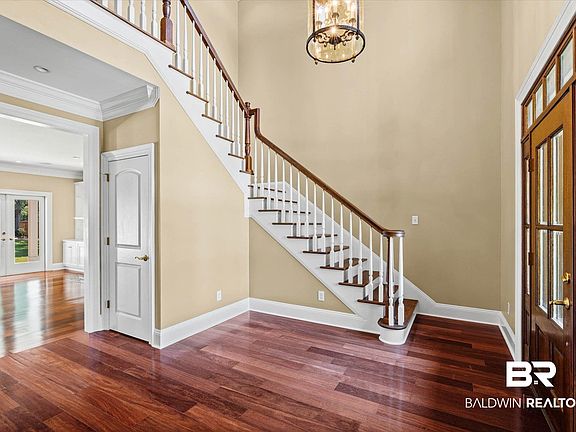 3rd image of 5691 Riverview Oaks Dr