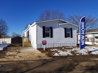 28 Forsythia Dr, Belton, MO 64012