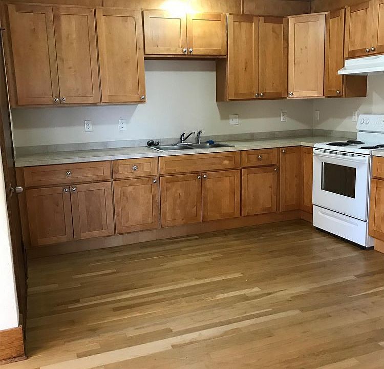 1st image of 1016 S 8th St APT C1