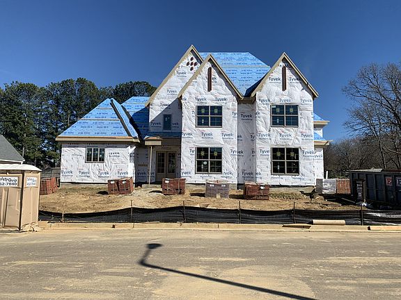 3rd image of 4752 Magnolia Park Cir E