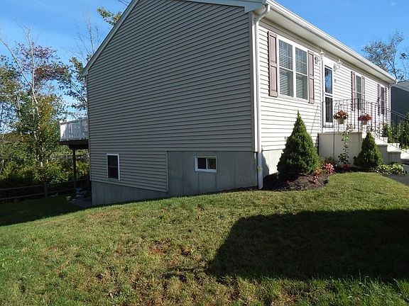 2nd image of 49 Heritage Ct