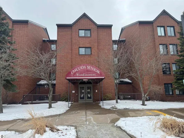 5951 N Skeel Ave Unit 306, Oscoda, MI 48750
