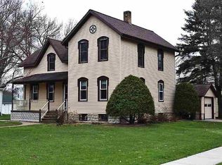 375 Broadway St, Prairie Du Sac, WI 53578