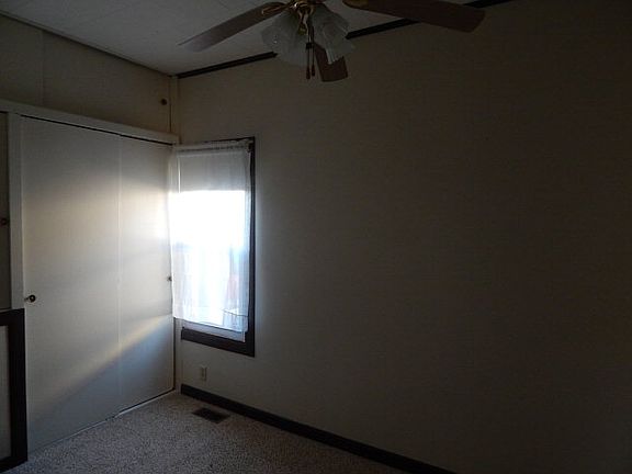 5th image of 411 Brentwood St