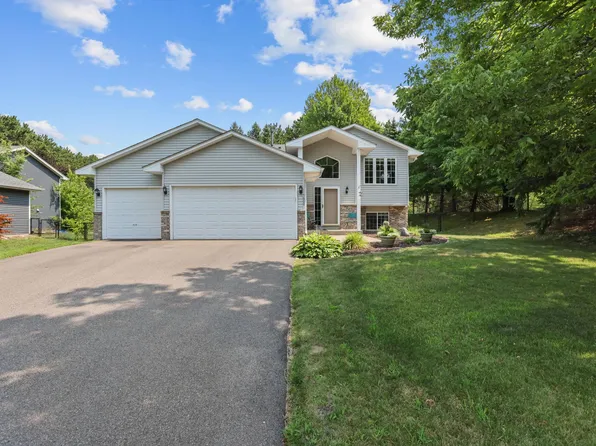 7600 Palomino Ln, Lino Lakes, MN 55014