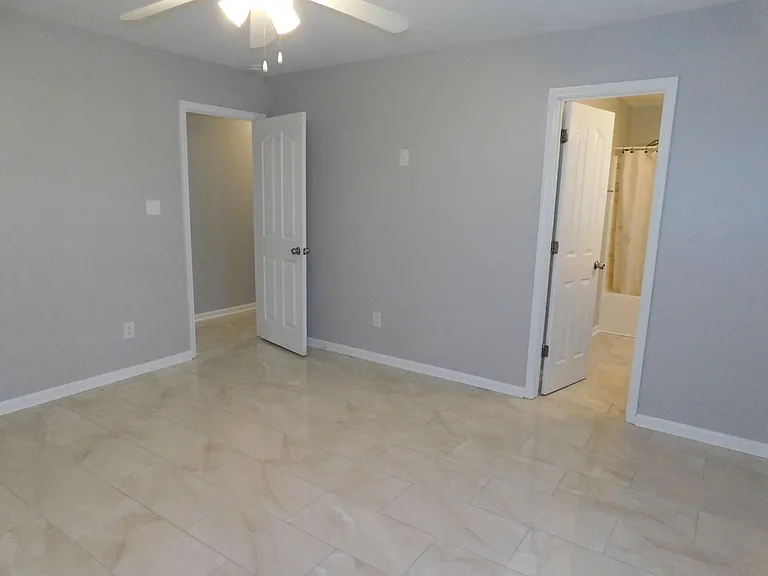 2027 E Park Dr — Photo 17