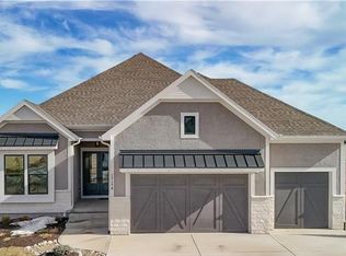 17156 S Laurelwood St, Olathe, KS 66062