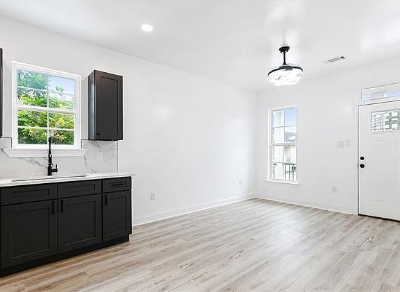 2nd image of 2258-60 N Galvez St #1-2