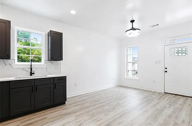 2258-60 N Galvez St #1-2 — Photo 2