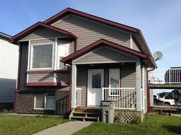 8902 70th Ave Unit B, Grande Prairie, AB T8X 0C1