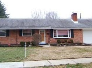 308 Camborne Dr, Englewood, OH