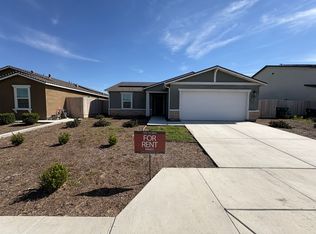 494 Ridge Ave, Tulare, CA 00026