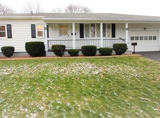 116 Minocqua Dr, Rochester, NY 14617