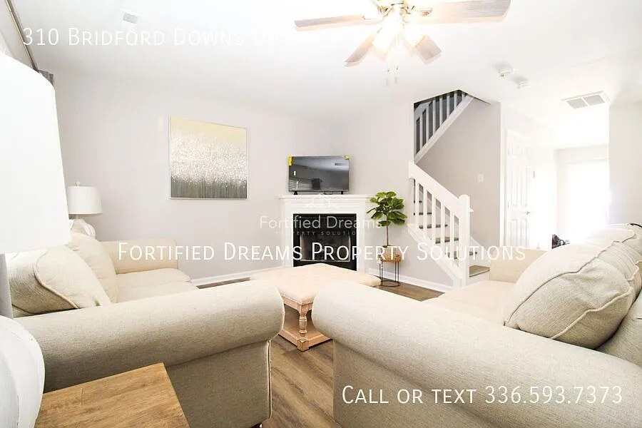 The Cozy Corner on Bridford Downs Short-term and Mid-term rental only — Photo 2