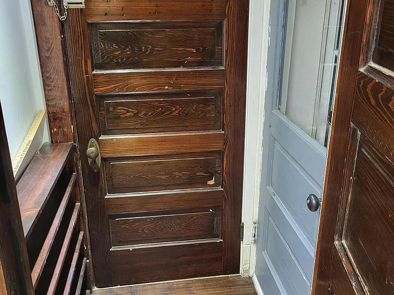 422 S 12th St — Photo 24