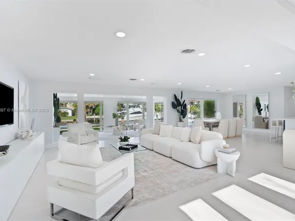 2797 NE 26th Ave, Pompano Beach, FL 33064