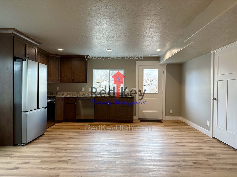 159 E Clark St, Unit B, Grantsville, UT_04032025