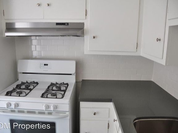 4th image of 5030 Maplewood Ave APT 204