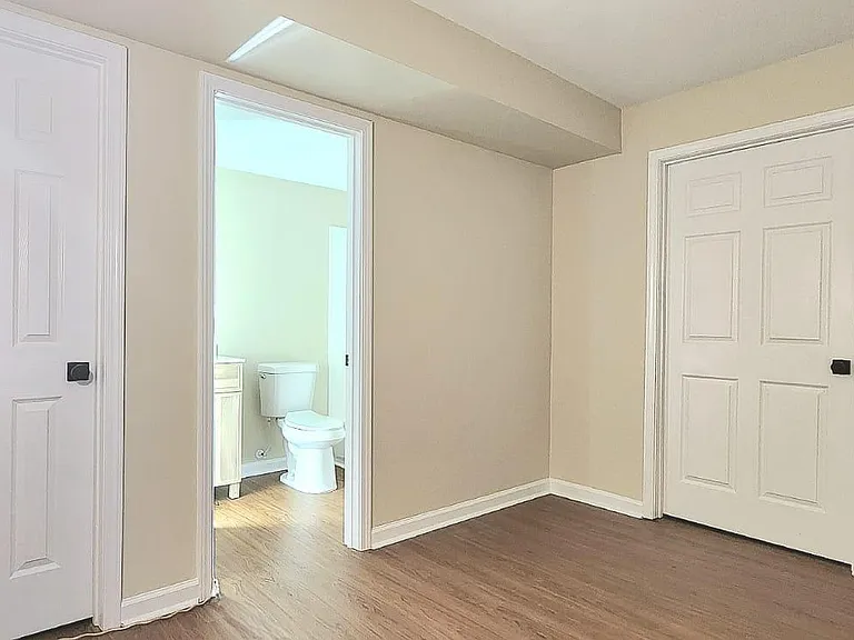 11165 Wilshire Chase Dr — Photo 36