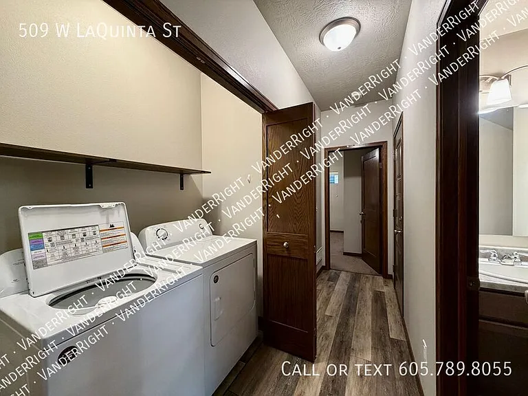 509 W Laquinta St — Photo 10