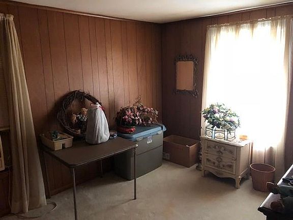 5th image of 5906 Lee St