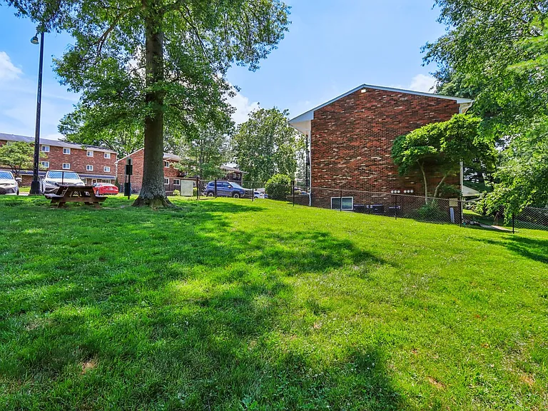 Meadow Park Apartments | Specials Available — Photo 5