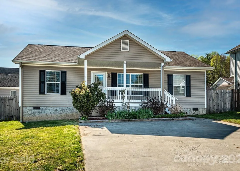 61 Newberry Dr