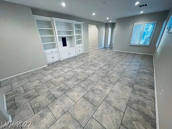 4th image of 10668 Isola Bella St