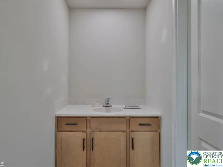 671 Sipos — Photo 18