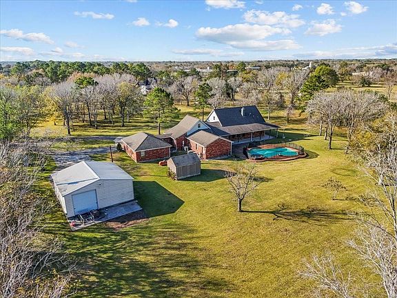 2nd image of 17325 McLean Rd #104