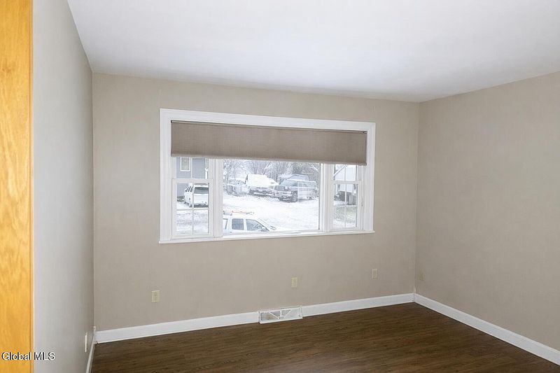 3rd image of 23 Burning Pines Drive