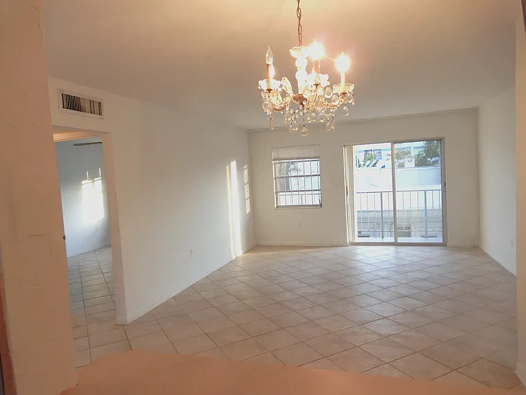 1235 Pennsylvania Ave #3B — Photo 1
