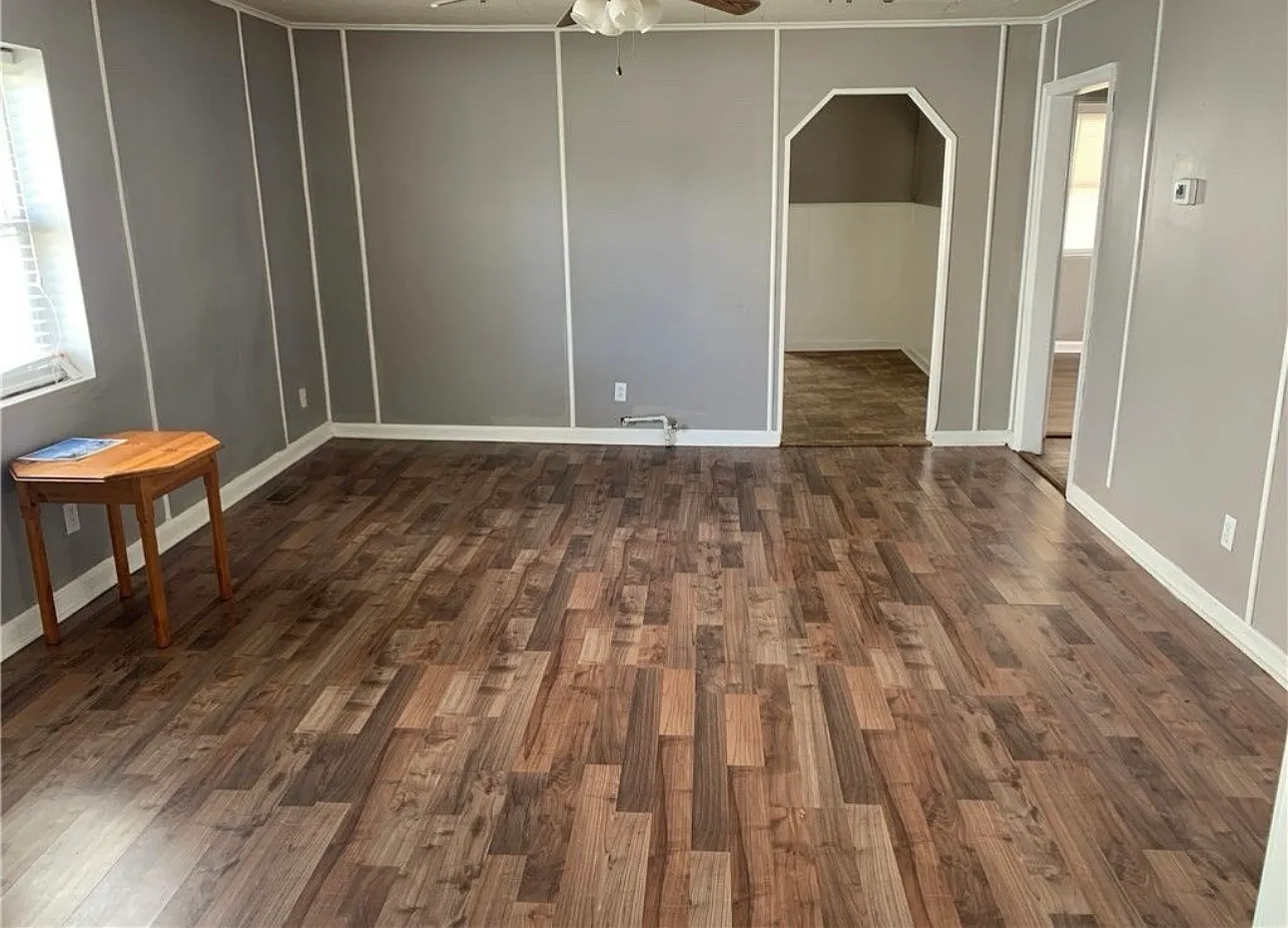 2 bed, 850 sqft, $1,075 — Photo 2
