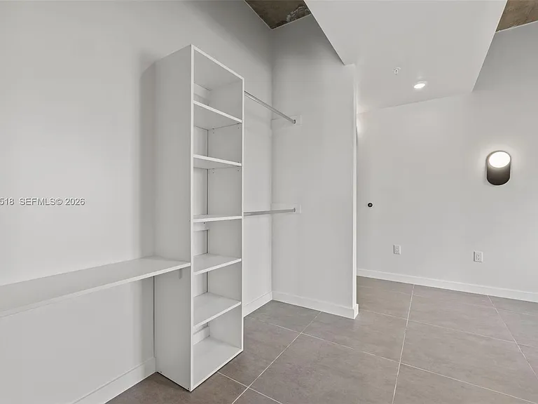 315 NW 32nd St #305 — Photo 8