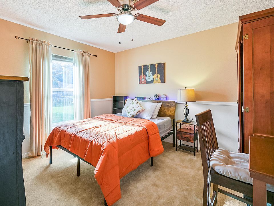 Comfortable Room 2