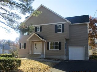 43 Minnehaha Blvd, Lake Hiawatha, NJ 07034