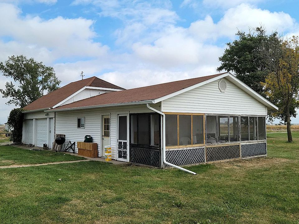 7620 Wisconsin Ave, Davenport, IA 52806 Zillow