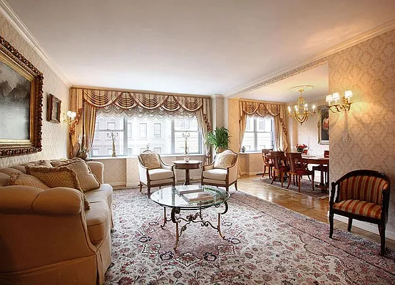 Sold by Warburg | media 1