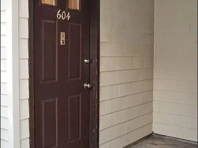 604 Woodbridge Commons Way #604 — Photo 3